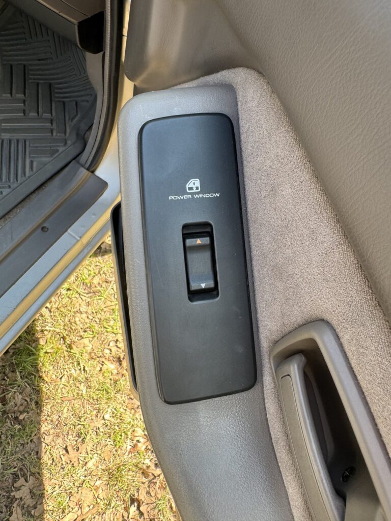 Isuzu Rodeo door controls after detailing